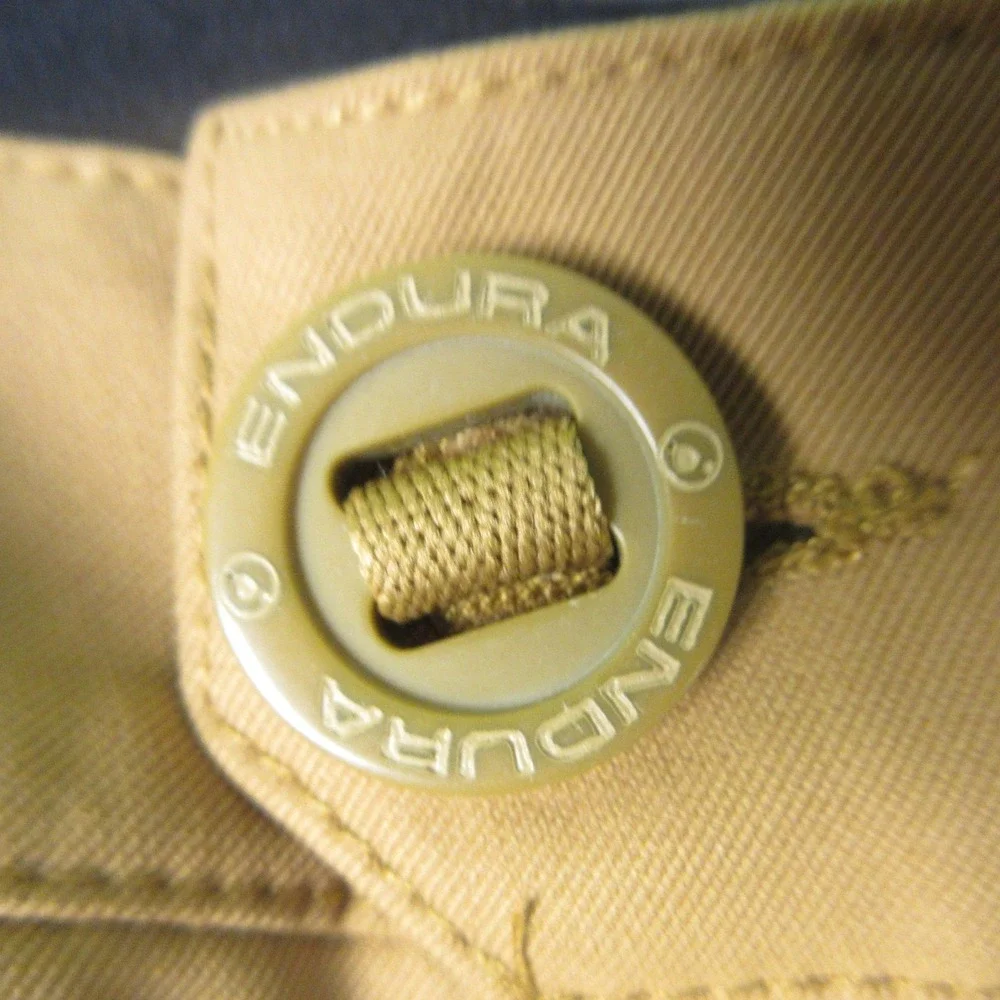 Endura Loop Cargo Cycling Shorts Mens Medium Brown Padded 10 Inseam Pockets‎ MTB